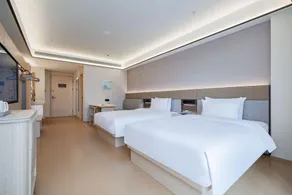 JI Hotel - Image 5