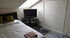 Townsend Studio/Rooms - Image 3