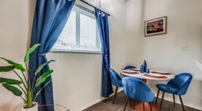 Austin Central Modern Comfort Pet-Friendly - Image 5