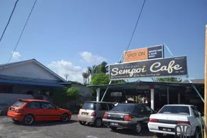 SPOT ON 89821 Batu Maung Sempoi Inn and Cafe - Image 3