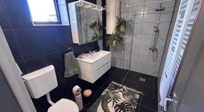 Black and Ginger Residence - Image 2