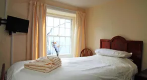 The Sun Inn - Image 2