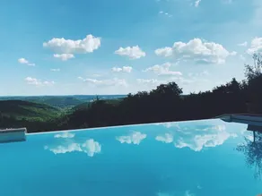 Secluded Chateau with hot tub & epic infinity pool - Image 2