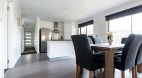 The Cosy Spot - with Parking - Image 3