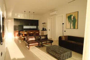 Ashta Suites / Color Block - Image 2