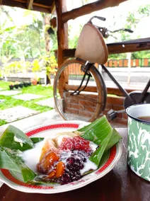 Angler Homestay & Joglo - Image 4