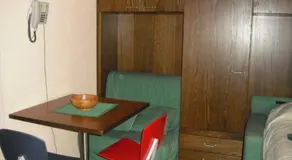 Lauson - Image 3