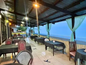 Giswold-Lagunde Beach Resort - Image 3