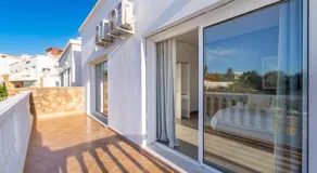 Magnifique villa avec vue sur mer + montagne - Image 4