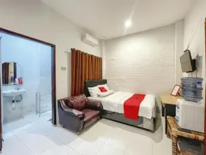 RedDoorz Syariah near Siloam Hospital Mataram - Image 4