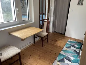 Petit - Image 2