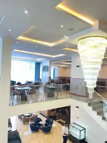 Crescent International Hotel - Image 4