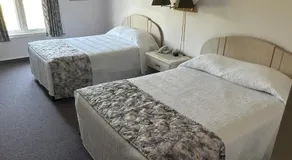 Centennial Motel - Image 2
