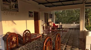Lotus Munroe Homestay - Image 4