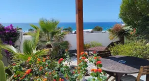 Beautiful small bungalow, amazing views and garden - Image 3