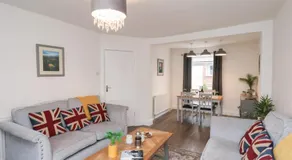 Postmans Lodge - Image 2