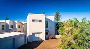 OZEANWELLEN - Lennox Head, NSW - Image 5