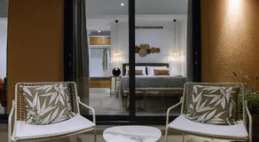 MARAVILLA SUITES - Image 4