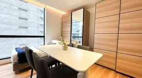 Stylish Urban Retreat in Melbourne CBD - Image 3
