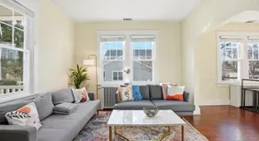 DC Area Bungalow Near Shops and Dining home - Image 2
