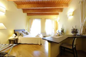 Piazza Azuni 18 Guest House - Image 2