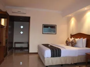 Lombok Beach Villa - Image 2