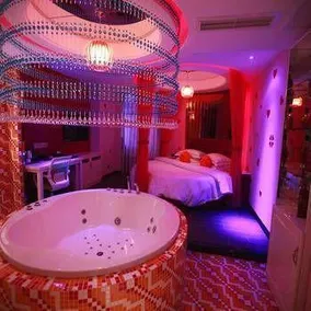 Bin Li Uptown Hotel - Image 3