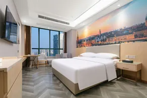Vienna Hotel (Wuhan Sports Center Fenghuang Road Subway Station) - Image 2
