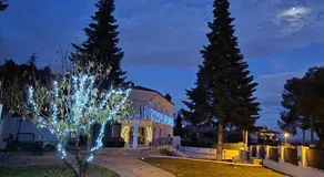 Casablanca-Private Family Mountain Home - Image 5