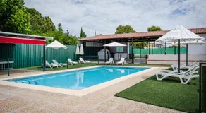 Maison de vacances avec barbecue, jardin et internet haut débit | Vue jardin - Image 3