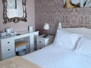 Inchrye Bed & Breakfast - Image 5