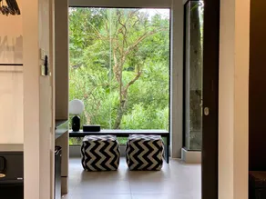 S.House168 - Image 2