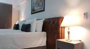 B & A Suites Inn Hotel - Quarto Luxo Gold - Image 4