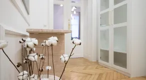 Elegant 2BR Apt near Parliament, Self 24h Check-in - Image 4
