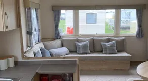 Whitstable, DP42, 2 bed park home, Alberta Holiday Park - Image 2