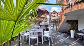 La Bujor - Image 2