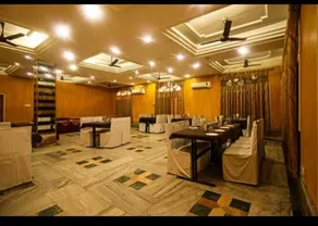 Hotel Central Point - Image 3