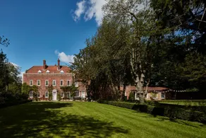 BARDNEY HALL - Image 2