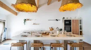 Maison au coeur de Nîmes avec garage et terrasse - Image 3