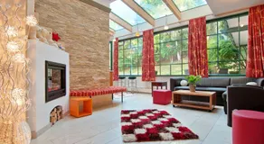 Erlebnis-Hotel-Appartements - Image 3