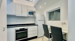 CYV - Modern choice for couples in good location - Image 3
