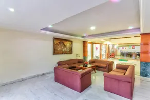 OYO 45579 Hotel Vishnu Residency - Image 4