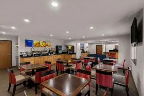 Comfort Inn & Suites Austin North Loop - Image 4