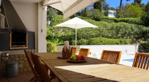 Villa de Lujo con Piscina Privada cerca del Mar - ES-323-61 - Image 3