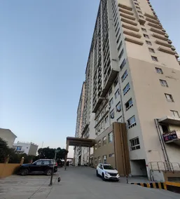 Trovero Suites Near Expo Mart - Image 4