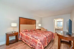 Economy Hotel Marietta - Image 4