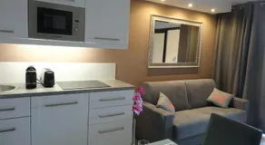 Cannes design vue mer - Image 4