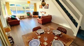 House near moors, 10 minutes walk to high street - Image 2