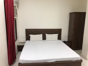 Hotel Rise - Image 5