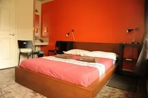 Camelot Inn at Honeyville - Image 3